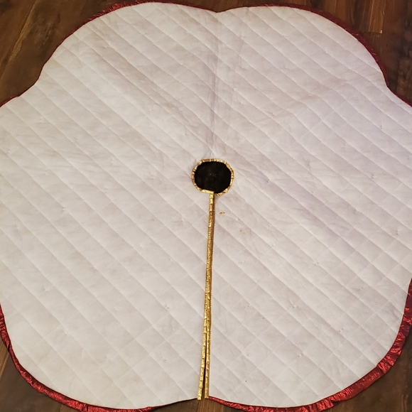 Christmas Tree Skirt Red Gold Metallic Shiny Beaded Scallop Edge 48" Elegant - Picture 4 of 8